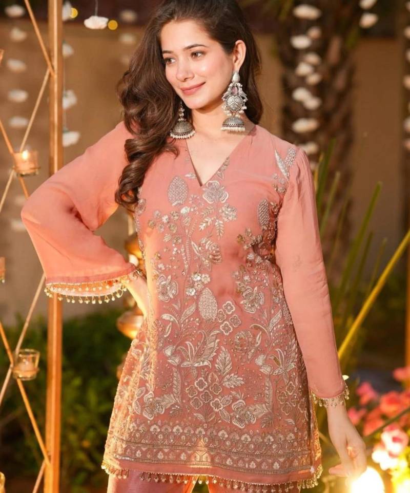 Peach silk blend embroidered kurta set