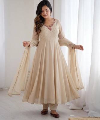 Cream faux georgette gota flared gown set 2