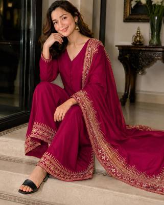 Crimson silk blend embroidered palazzo set 4
