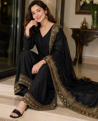Black silk blend embroidered palazzo set 4