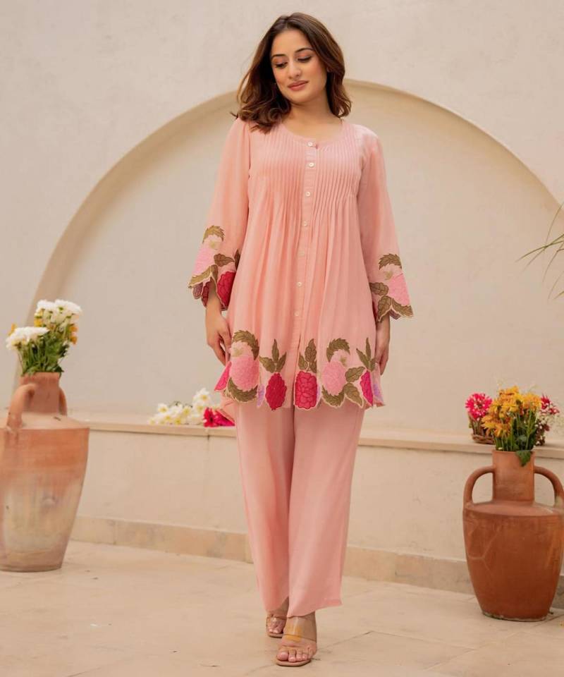 Peach chanderi embroidered kurta set