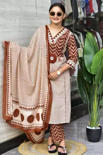 Beige cotton silk printed kurta set