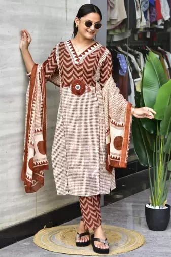 Beige cotton silk printed kurta set