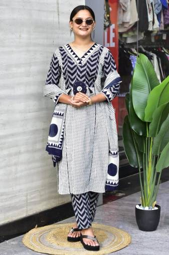 White cotton silk printed kurta set