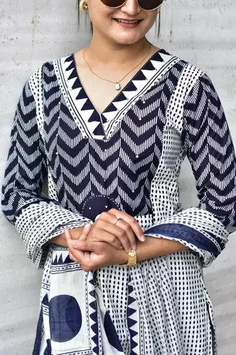 White cotton silk printed kurta set