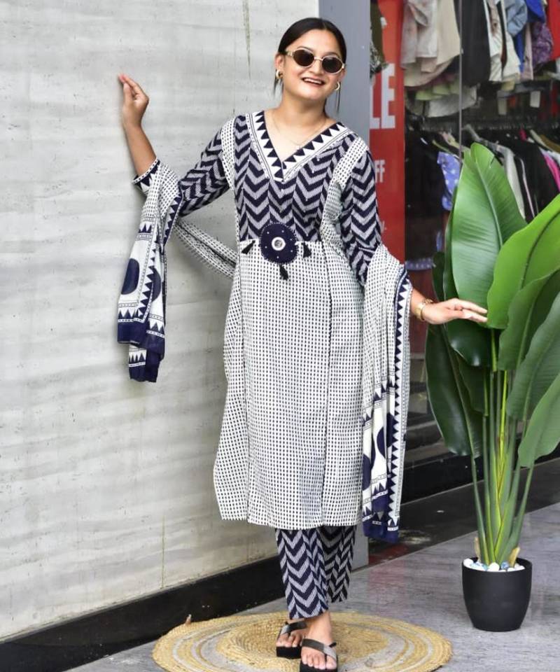 White cotton silk printed kurta set