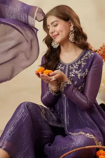 Purple silk blend embroidered kurta set