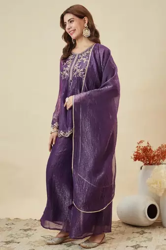Purple silk blend embroidered kurta set