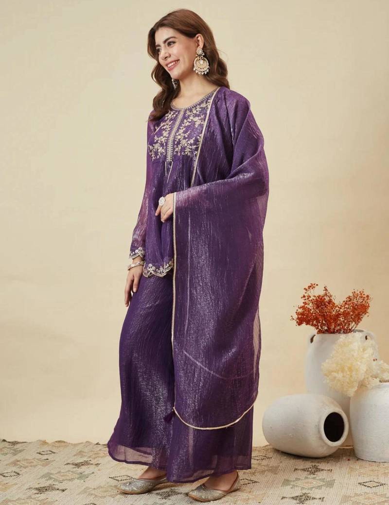 Purple silk blend embroidered kurta set