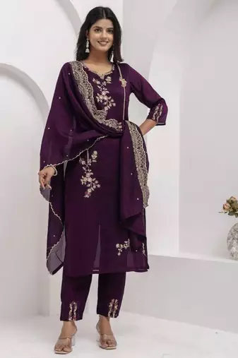 Purple silk blend embroidered kurta set