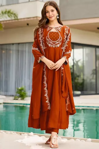 Orange silk blend embroidered kurta set