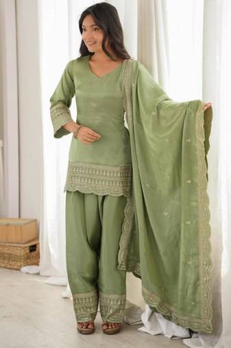 Green silk blend embroidered farshi salwar set