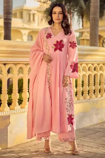 Pink chanderi embroidered kurta set