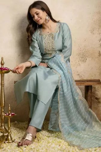 Blue chanderi embroidered kurta set