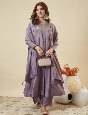 Purple silk blend embroidered kurta set 2