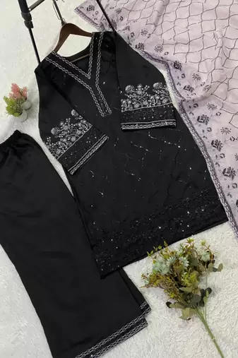 Black silk blend embroidered kurta set