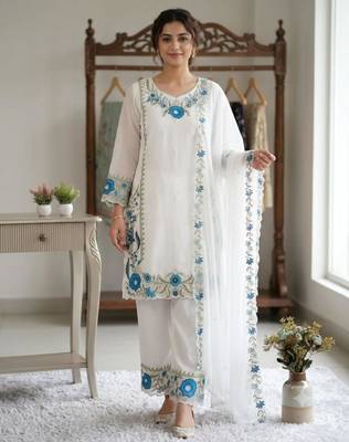 White faux georgette embroidered kurta set 1