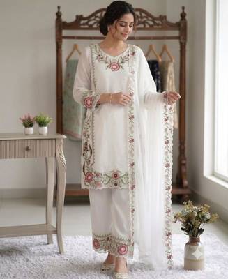 White faux georgette embroidered kurta set 2