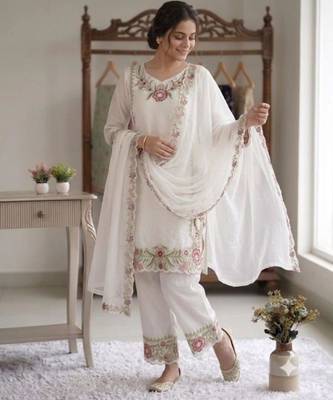 White faux georgette embroidered kurta set 3
