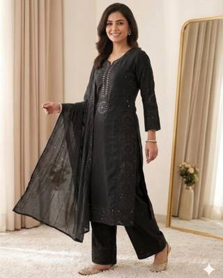 Black chanderi embroidered palazzo set 1