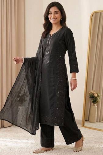 Black chanderi embroidered palazzo set