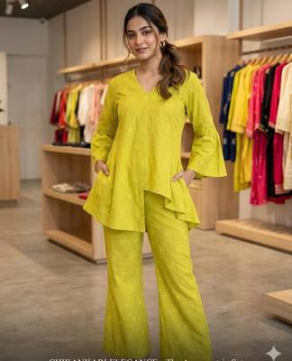Green cotton embroidered kurta set 1