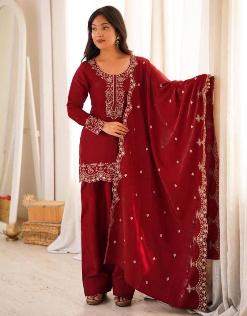 Red silk blend embroidered farshi salwar set