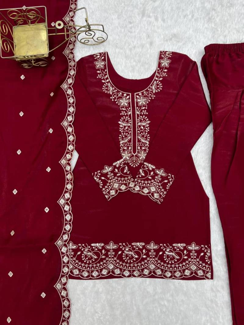 Red silk blend embroidered farshi salwar set
