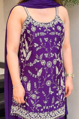 Purple chinon embroidered kurti pant set with dupatta 4