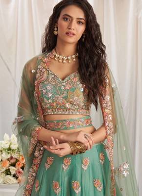 lovely green fendy fabric zari sequence embroidered indian wedding lattest designer lehenga choli wedding lehenga 3