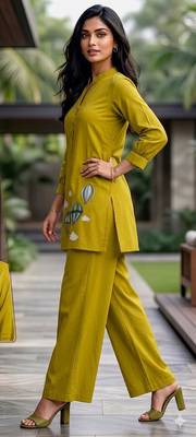  solid olive green cotton kurta with hot air balloon embroidery and matching trousers 3