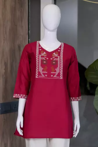 Women's new stylish rani pink embroidered straight kurta with pant set for women