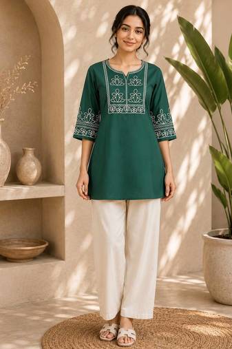 Women's rama ethnic kurti with white pant co-ord set