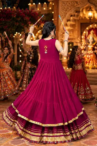 Rani Pink Gamthi Work NAVRATRI Lehenga Choli with Mirror Work Koti
