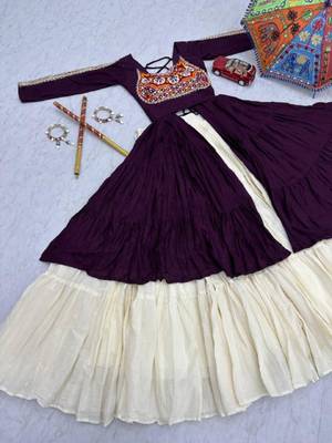 NAVRATRI WEAR PURPLE COTTON LONG FLARED GAMATHI & MIRROR WORK LEHENGA CHOLI 3