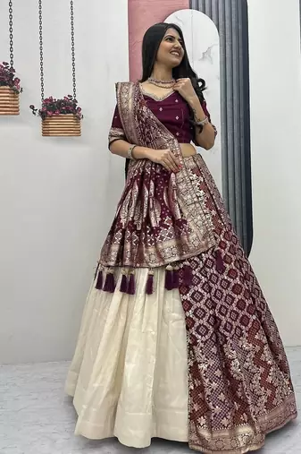 OFF-WHITE-PURPLE SIMAR SILK FREE SIZE LEHENGA JACQUARD UN-STITCH BLOUSE JACQUARD SOFT SILK LEHENGA SAREE