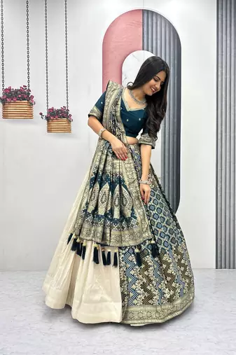 OFF-WHITE-GREEN SIMAR SILK FREE SIZE LEHENGA JACQUARD UN-STITCH BLOUSE JACQUARD SOFT SILK LEHENGA SAREE