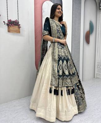 OFF-WHITE-GREEN SIMAR SILK FREE SIZE LEHENGA JACQUARD UN-STITCH BLOUSE JACQUARD SOFT SILK LEHENGA SAREE 3