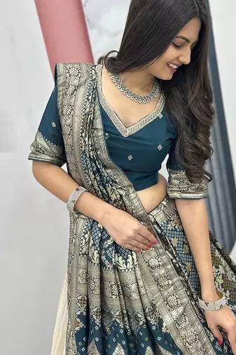 OFF-WHITE-GREEN SIMAR SILK FREE SIZE LEHENGA JACQUARD UN-STITCH BLOUSE JACQUARD SOFT SILK LEHENGA SAREE