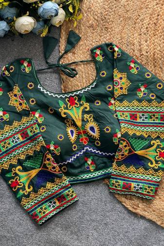 Heavy embroidered gamthi work ready-to-wear navratri blouse