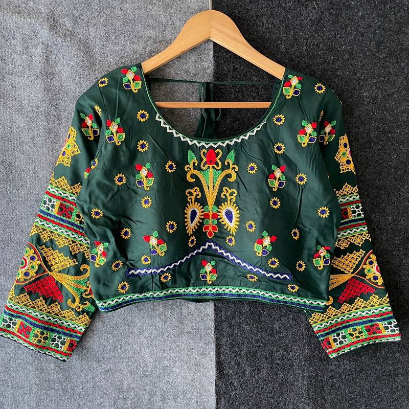 Heavy embroidered gamthi work ready-to-wear navratri blouse