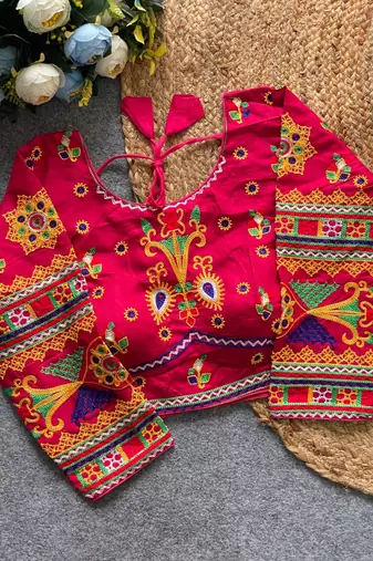 Designer gamthi work mirror embroidery padded blouse