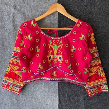 Designer gamthi work mirror embroidery padded blouse 2