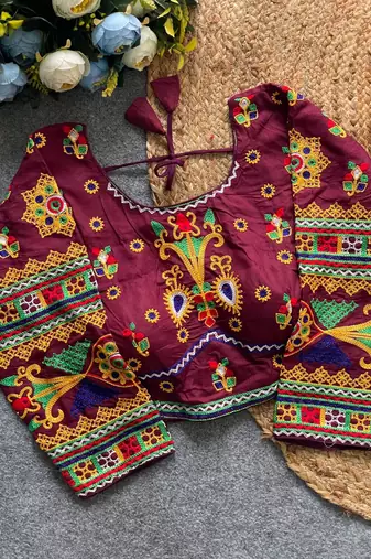Traditional handwork gamthi cotton blouse for garba night