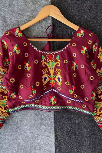 Traditional handwork gamthi cotton blouse for garba night