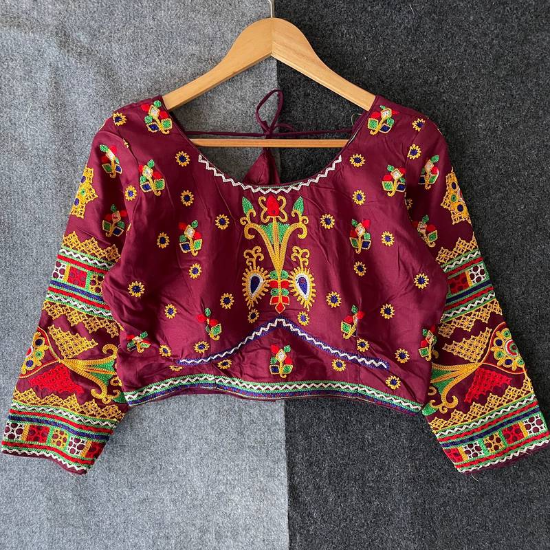 Traditional handwork gamthi cotton blouse for garba night