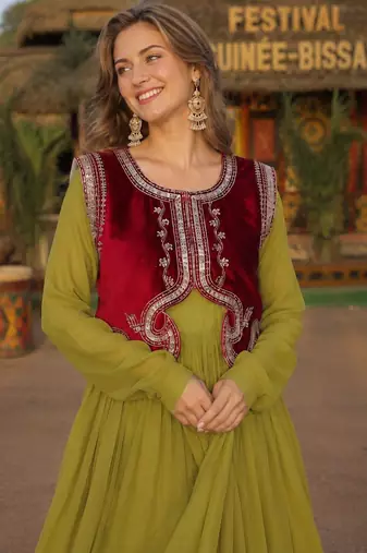 Mehendi chanderi gown with embroidery & beats work