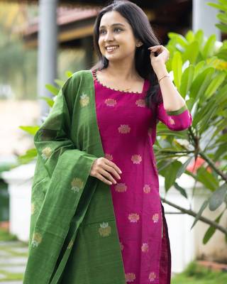 Rani jaquard  kanchi cotton with jari work kurti dupatta pant  set 3