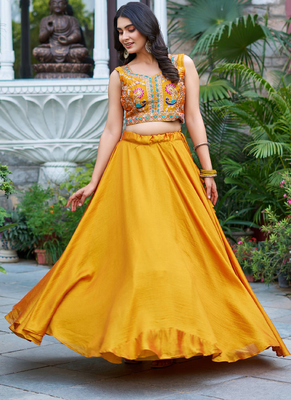 Yellow Silk Zari Sequin Thread Embroidery Work lehenga Choli 3
