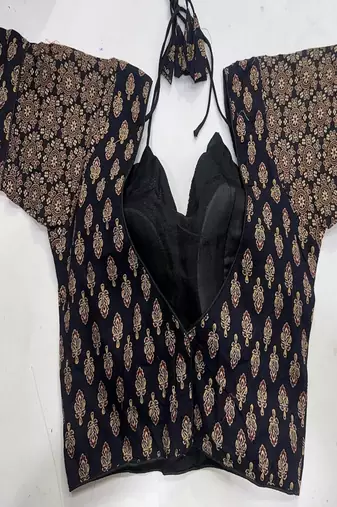 Purple block print sweetheart neck blouse with back tie-up | festive saree top